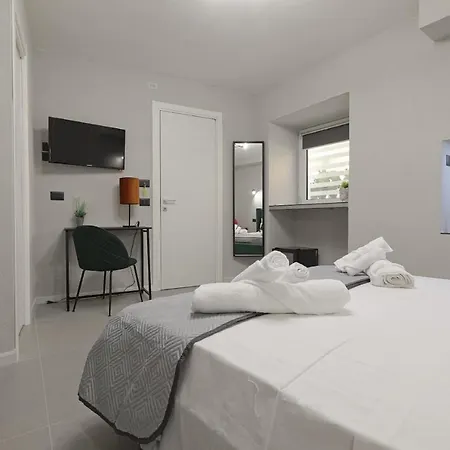 Chianu Pali - Guest 3*